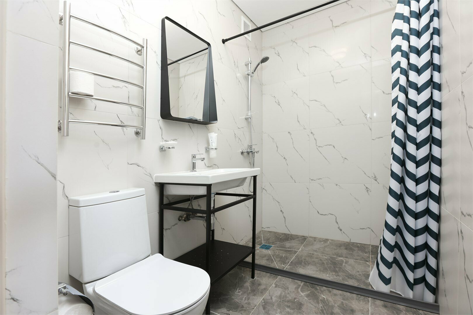 Улучшенный двухместный номер с 2 отдельными кроватями