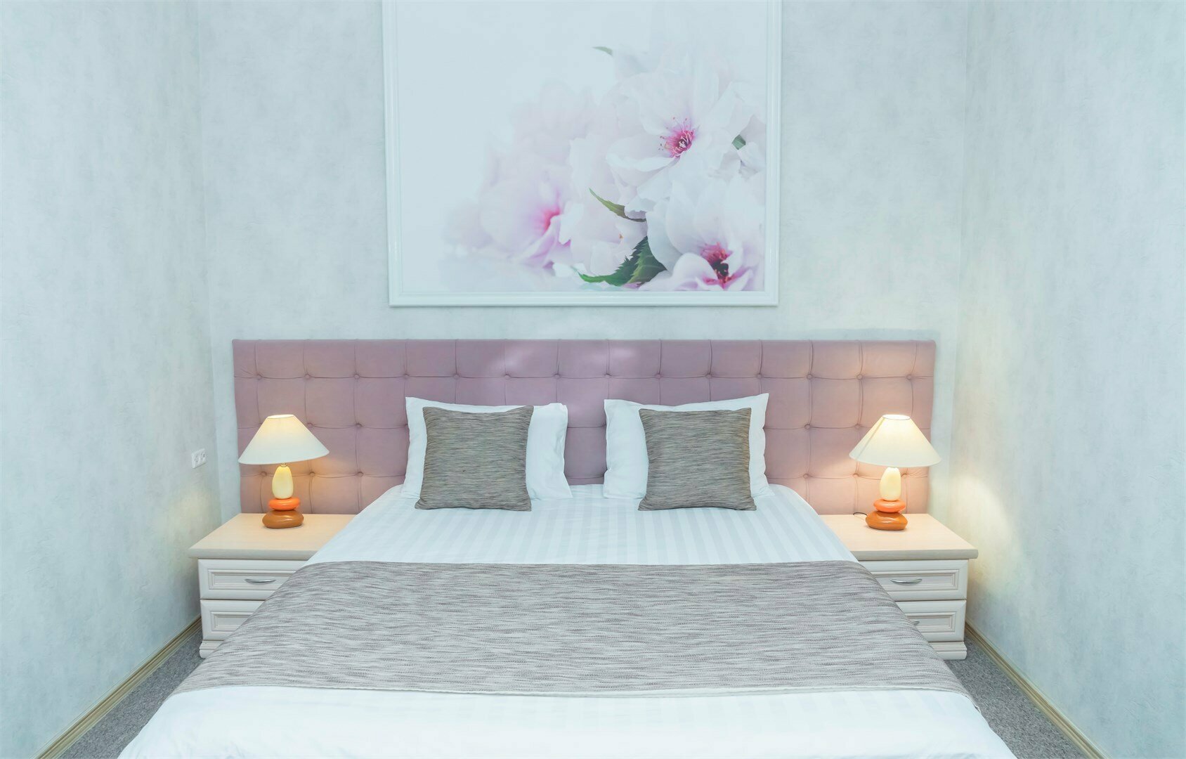 Люкс с двухспальной кроватью