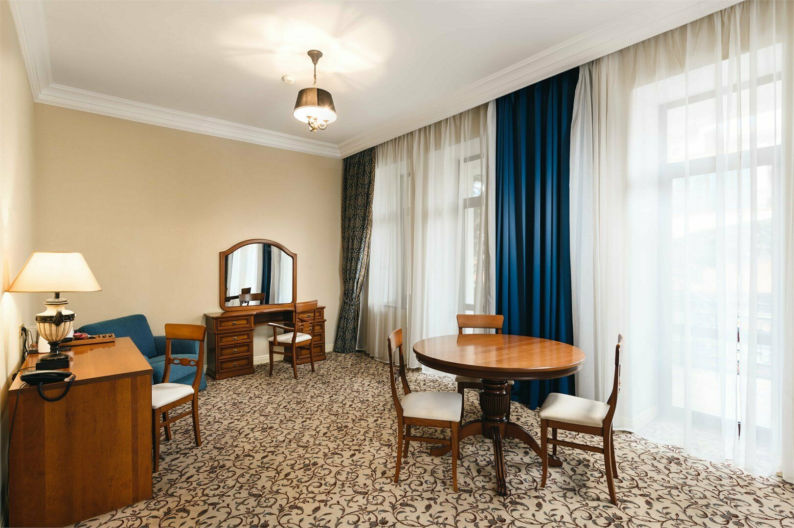 Полулюкс Классик с видом на горы 4*