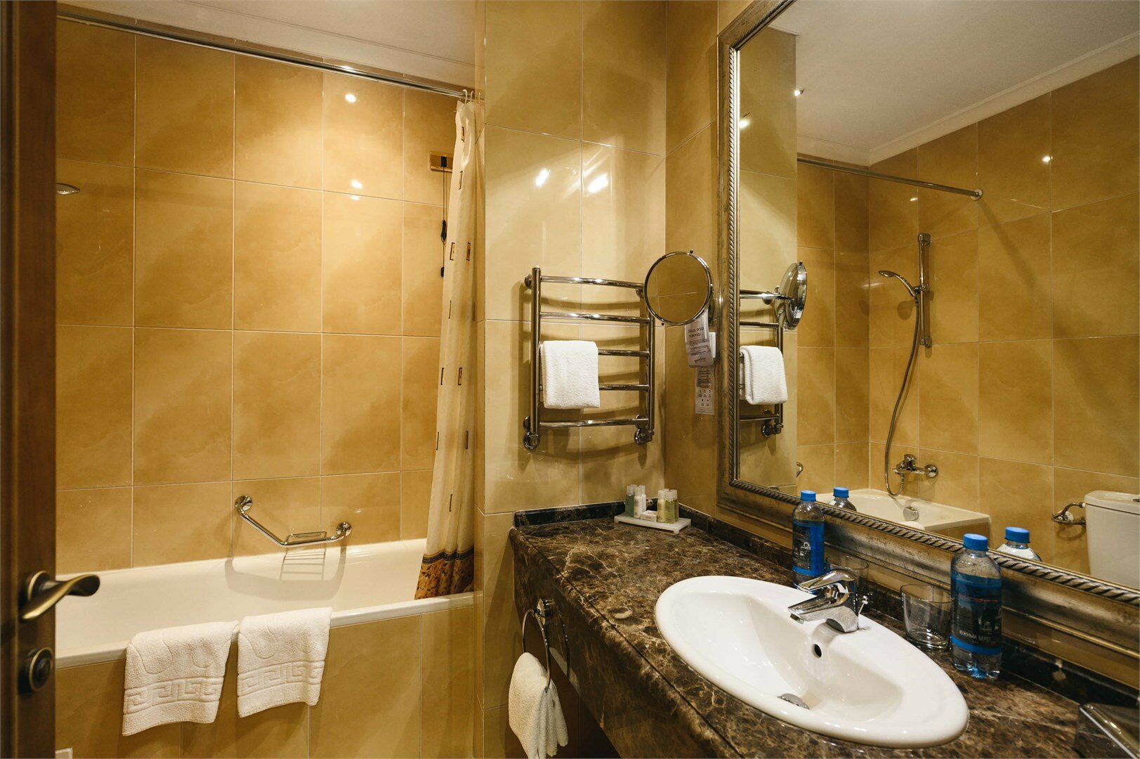 Полулюкс Классик с видом на горы 4*