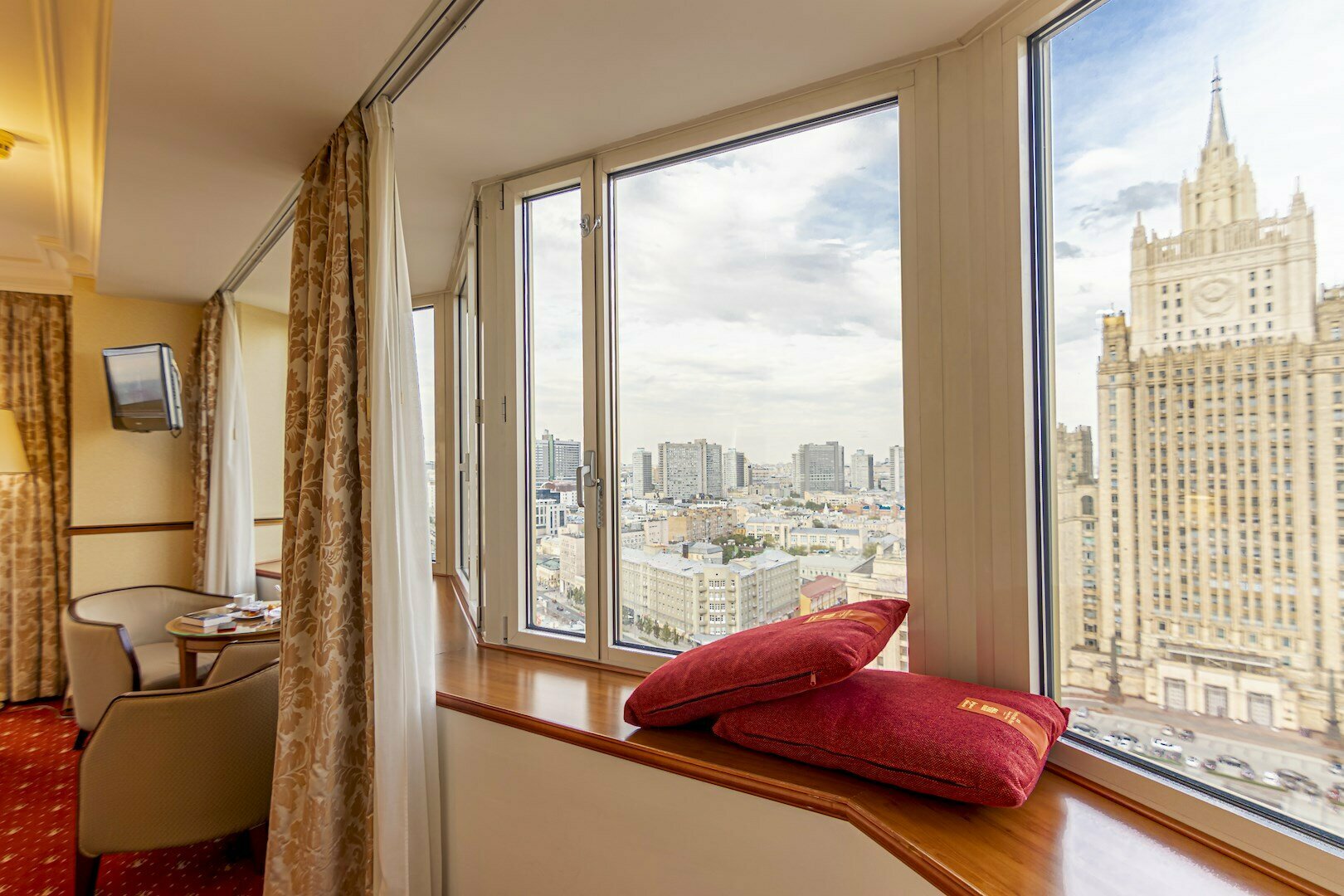 Полулюкс c видом на Центр