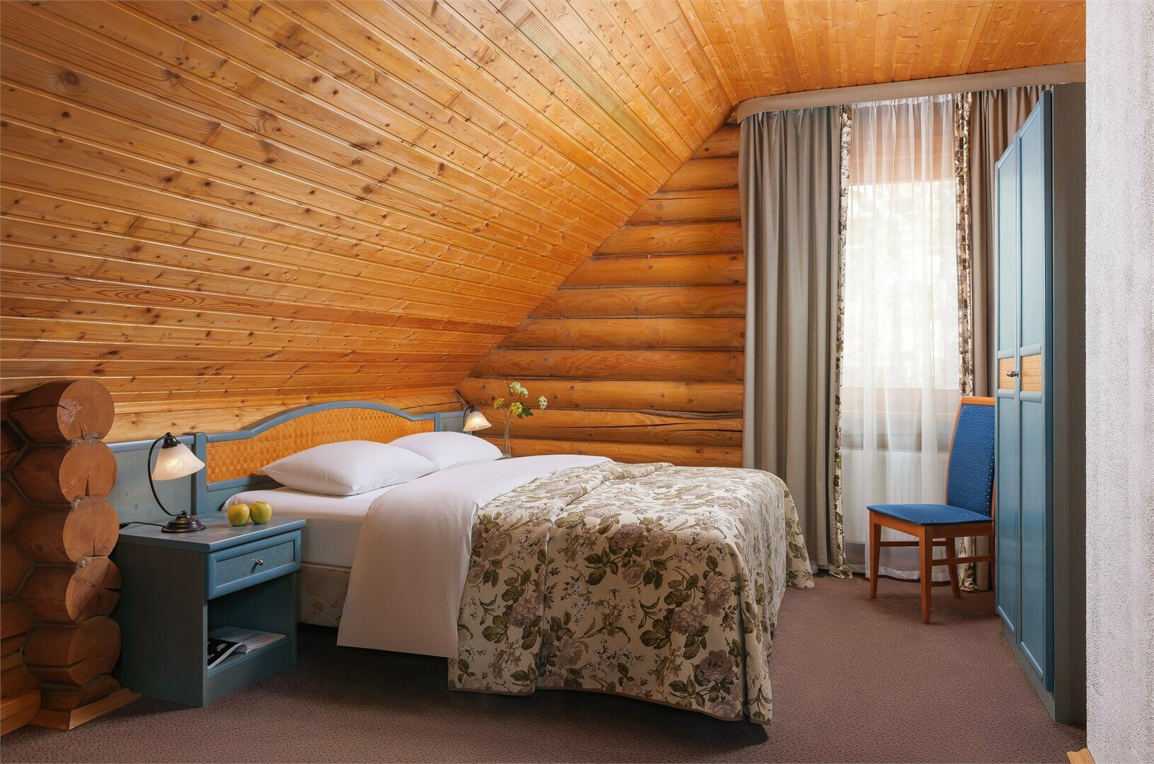 Коттедж «Апартаменты»