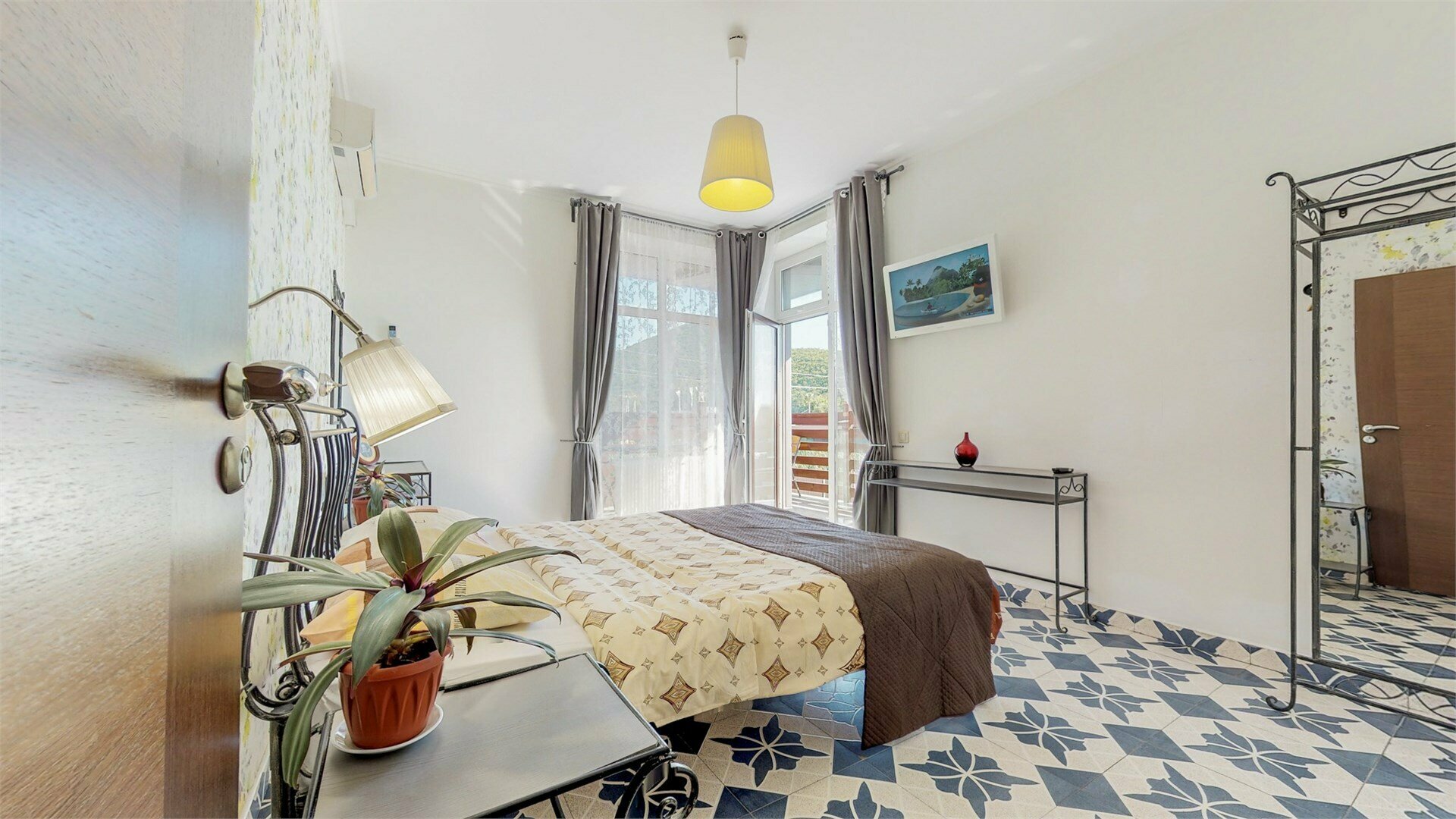 СЕМЕЙНЫЙ ДВУХКОМНАТНЫЙ