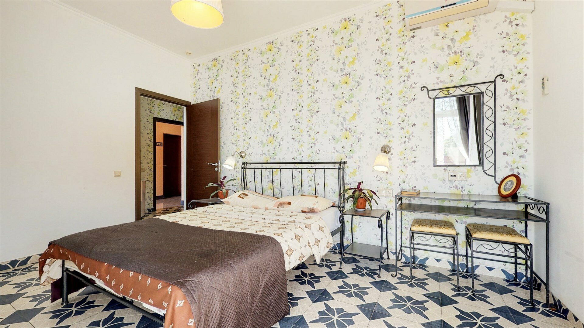 СЕМЕЙНЫЙ ДВУХКОМНАТНЫЙ