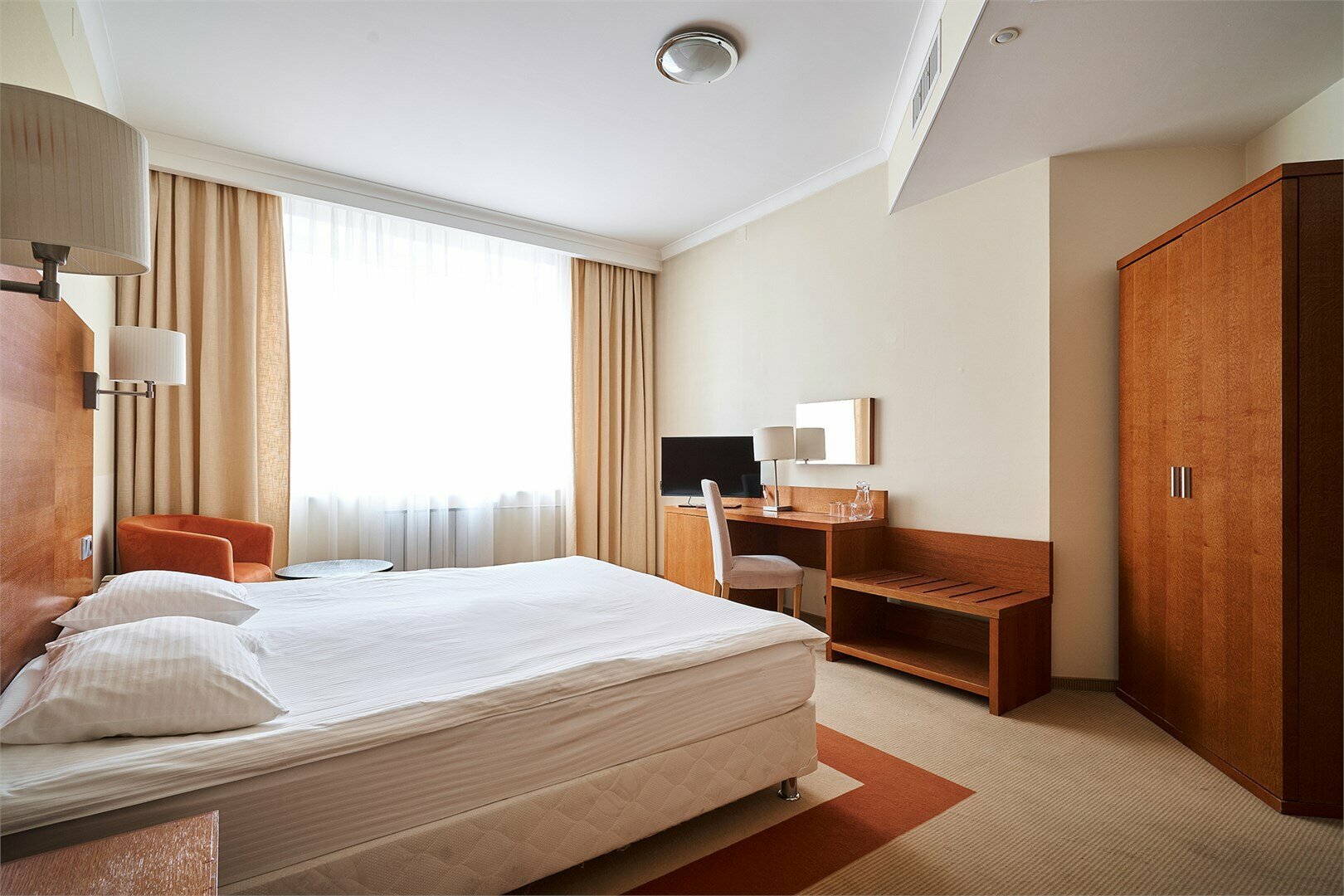 Стандарт Компакт с двуспальной кроватью