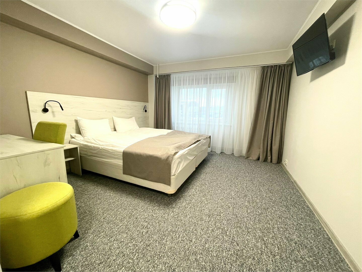 Бизнес с видом на вулканы