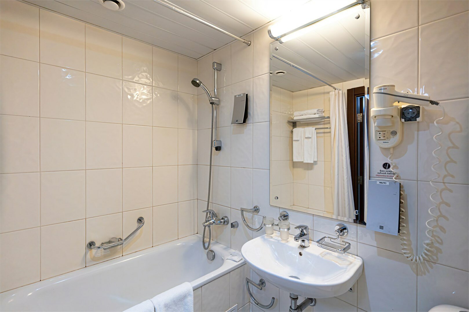 Двухместный Стандартный номер с 2 отдельными/соединенными кроватями