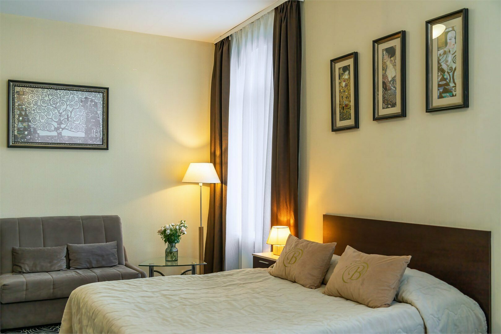 Полулюкс с двуспальной кроватью