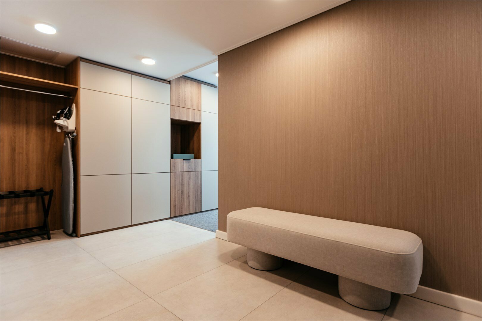 Джуниор Сюит