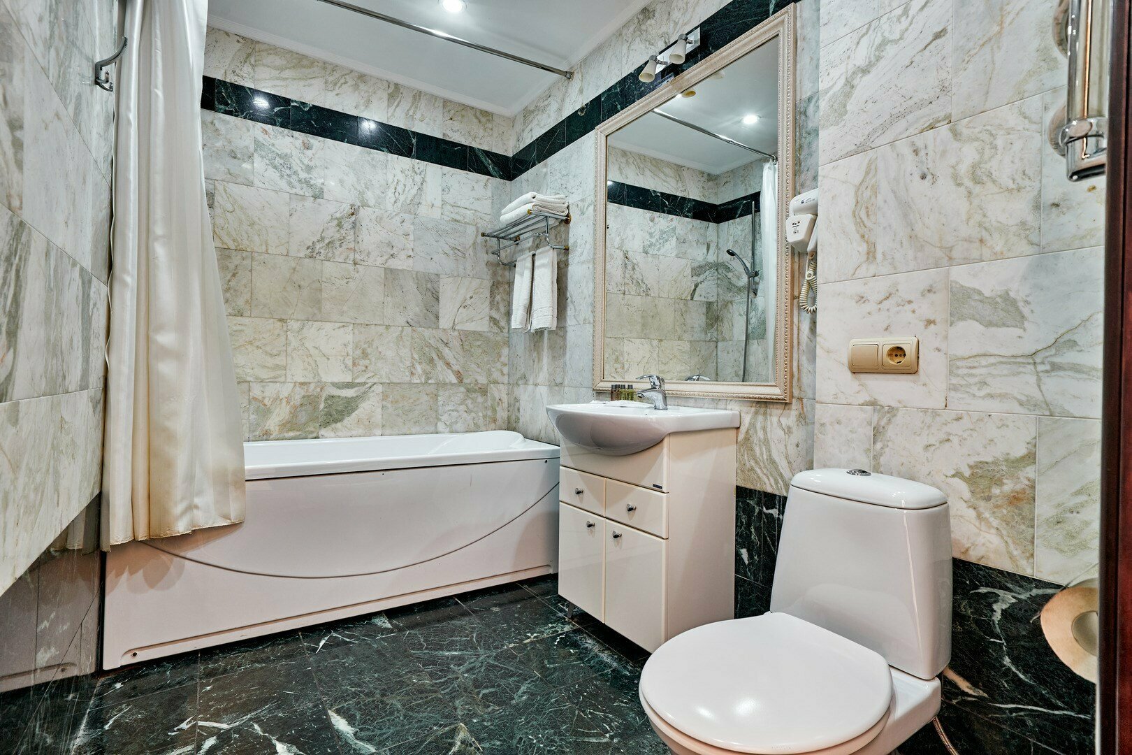 Студия с балконом (Доп. корпус)