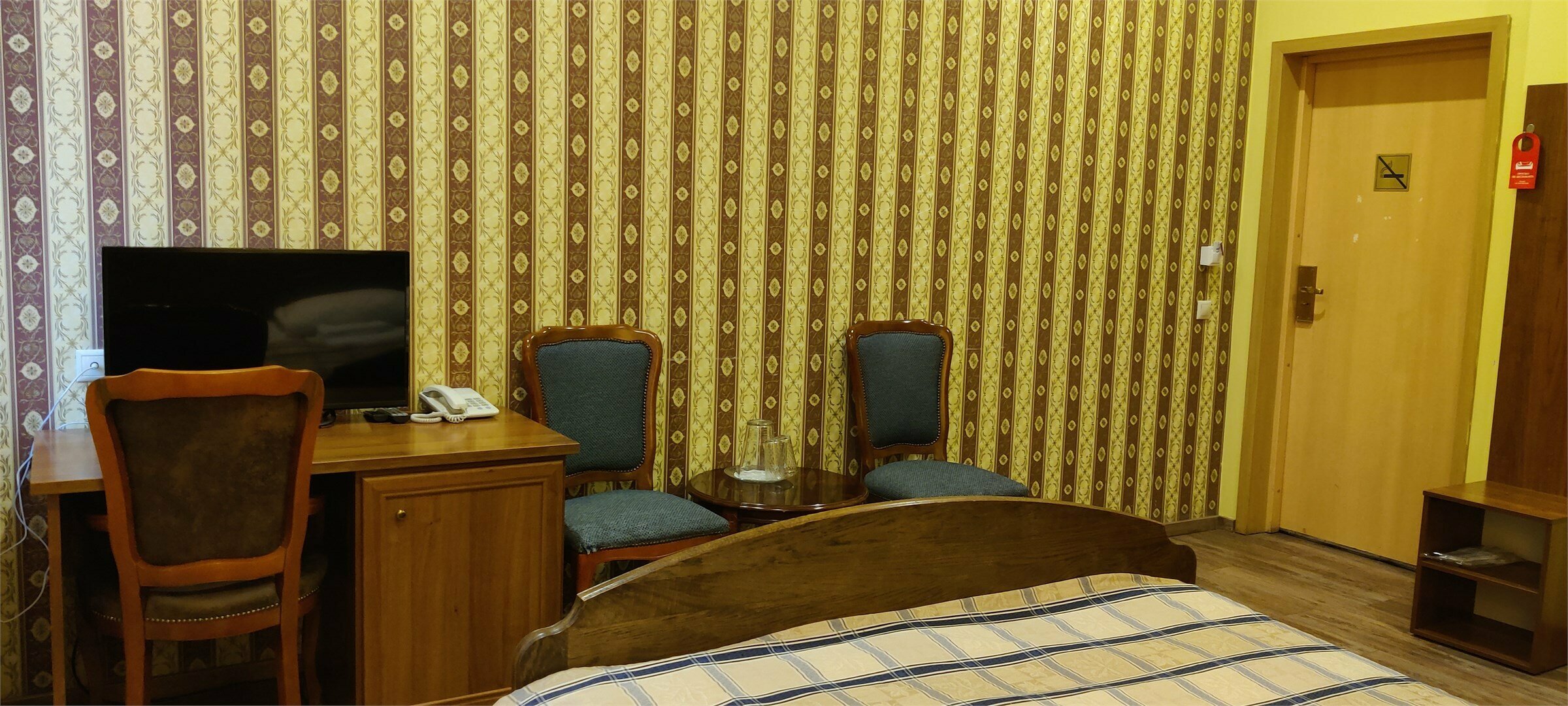 Комната Комфорт с двуспальной кроватью