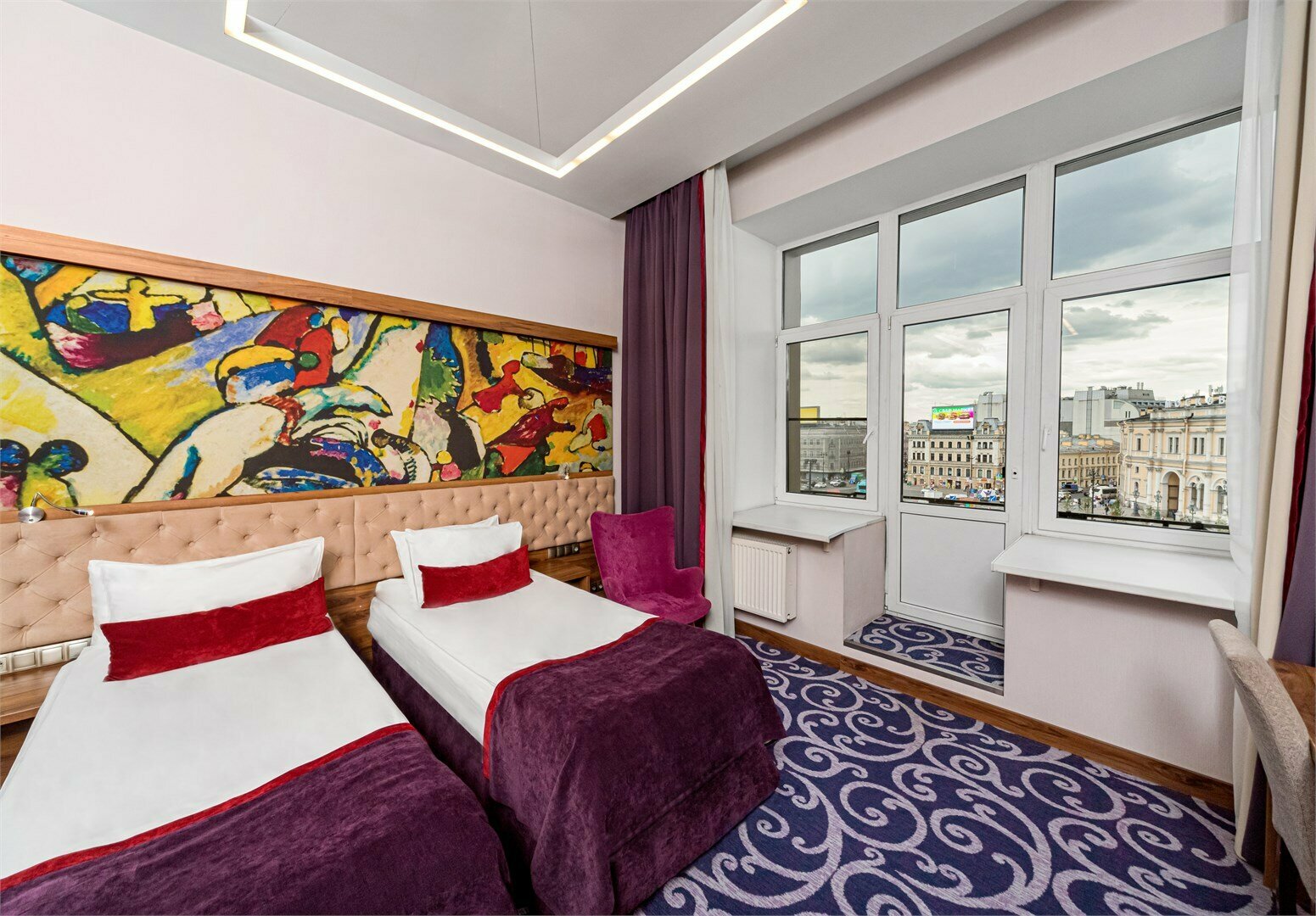 Джуниор сюит с видом на город