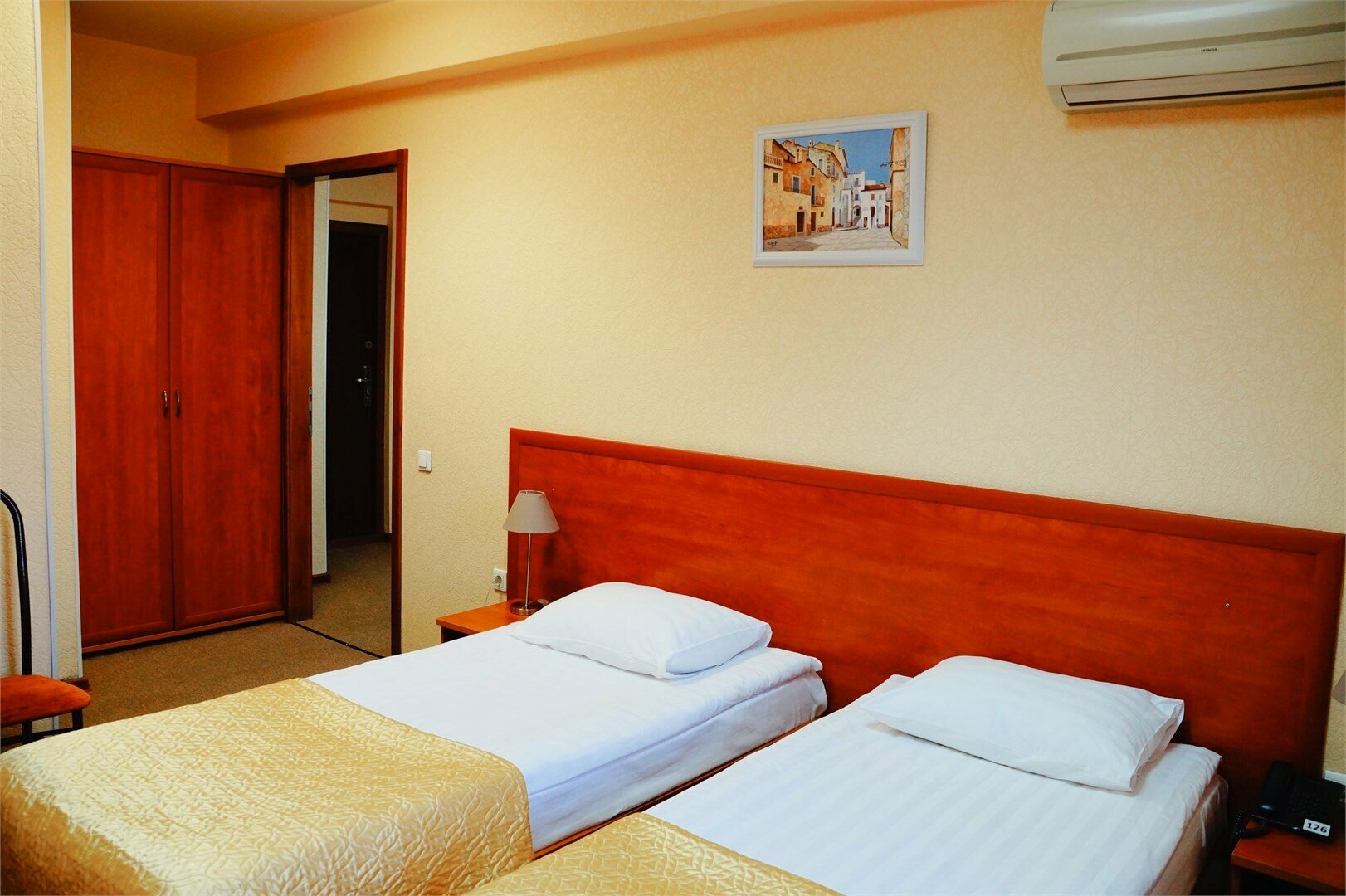 Стандарт двухкомнатный с раздельными кроватями улучшенный