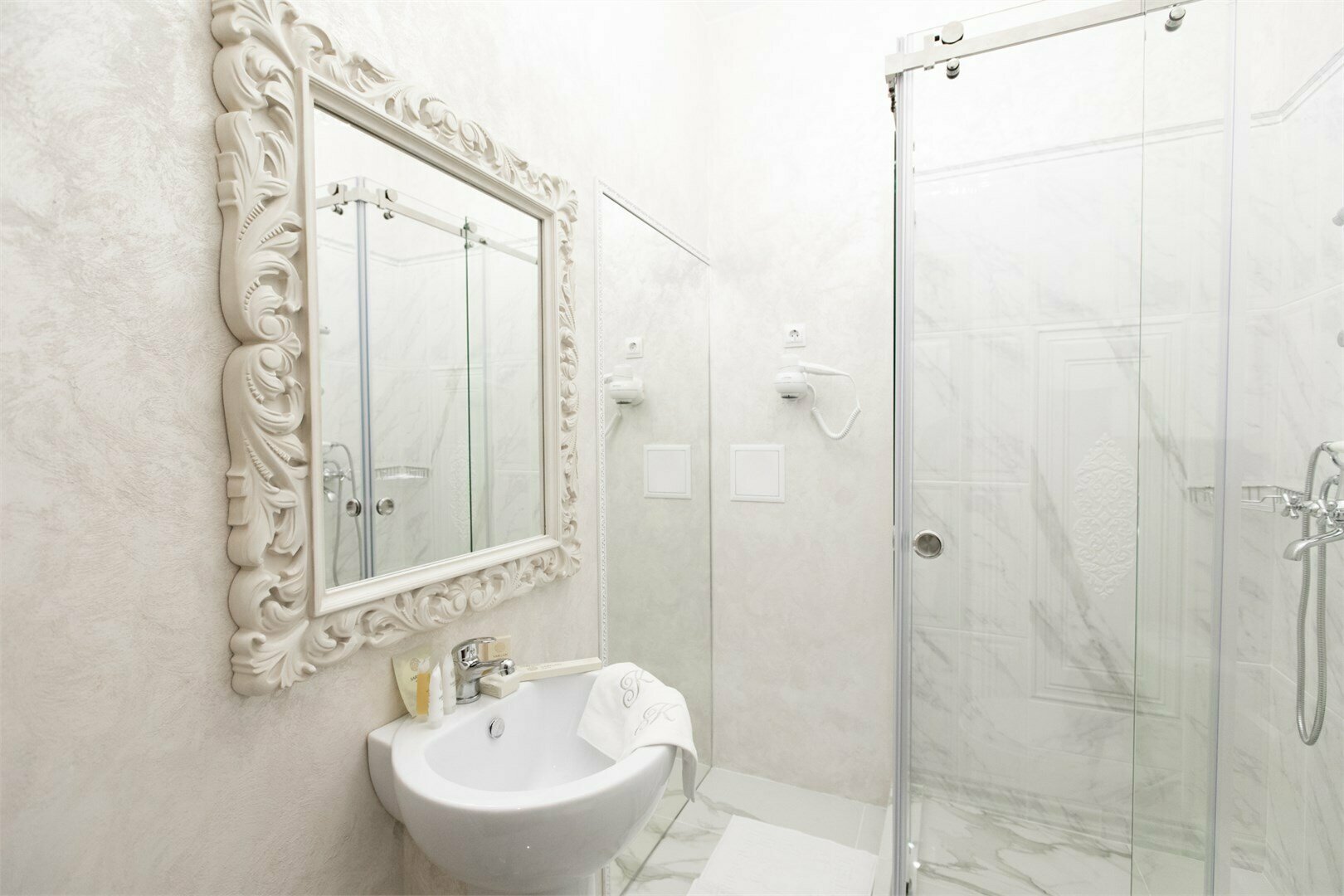 Номер с кроватью размера «king-size»