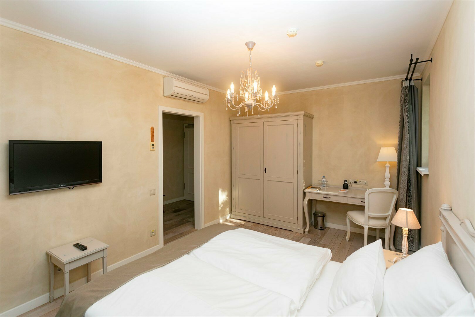 Улучшенный двухместный номер с 1 кроватью