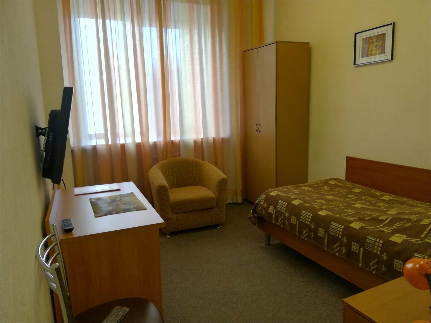 Одноместный  номер с односпальной кроватью 