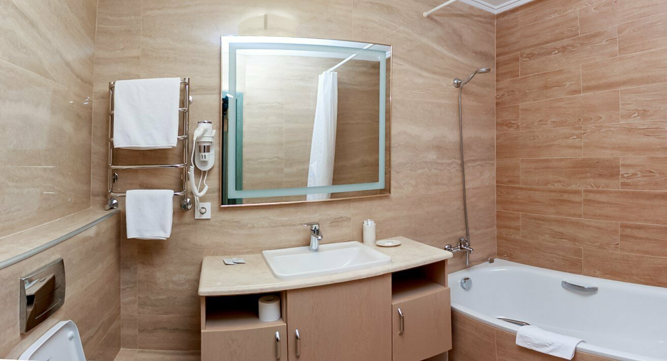 Улучшенный номер с кроватью размера «queen-size»