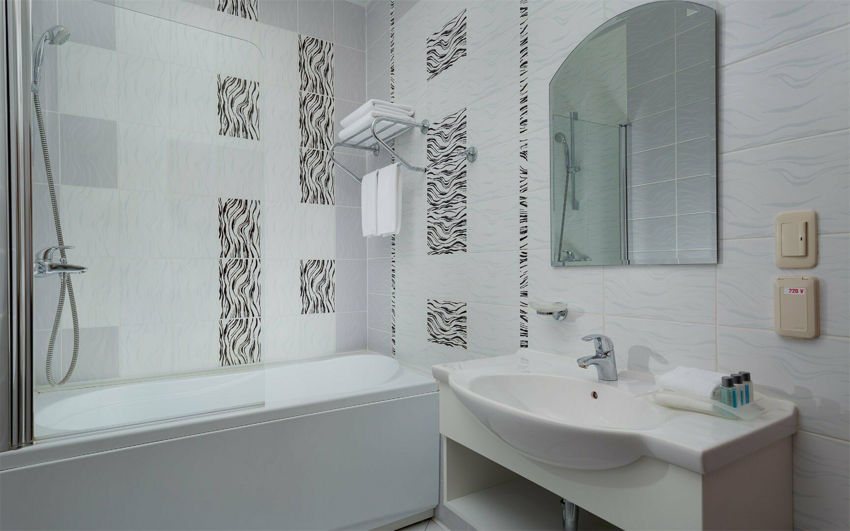 Стандарт 1 кровать queen size с ванной и биде