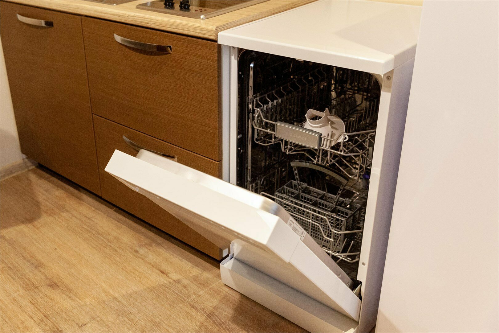 Апартаменты с двумя спальнями / с видом на Неву (Апартамент)