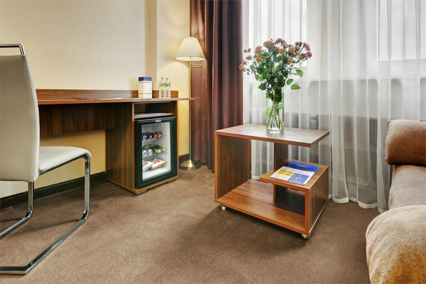 Премьер с широкой кроватью