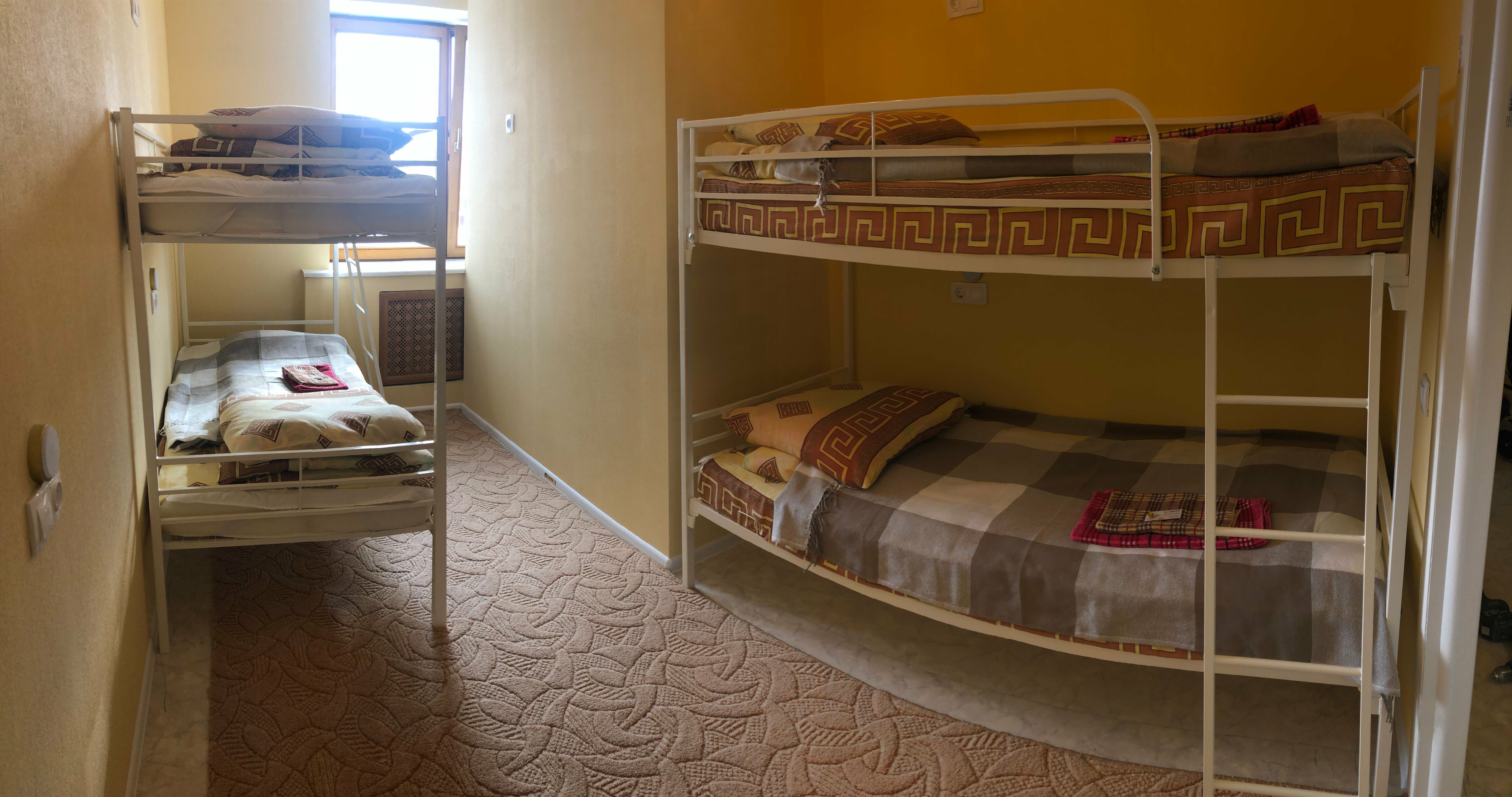 Общий номер для женщин с 6 кроватями