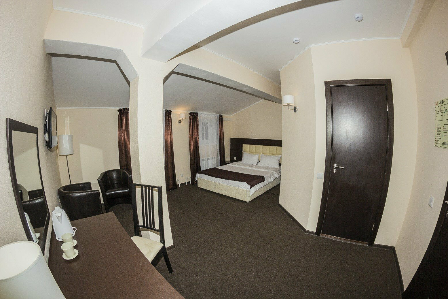 Улучшенный двухместный номер с 1 кроватью