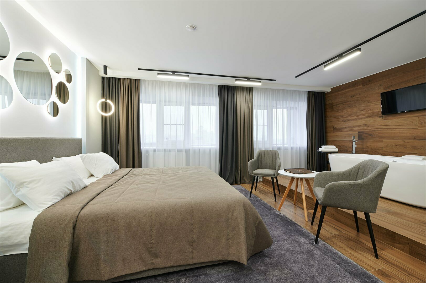 Полулюкс с ванной