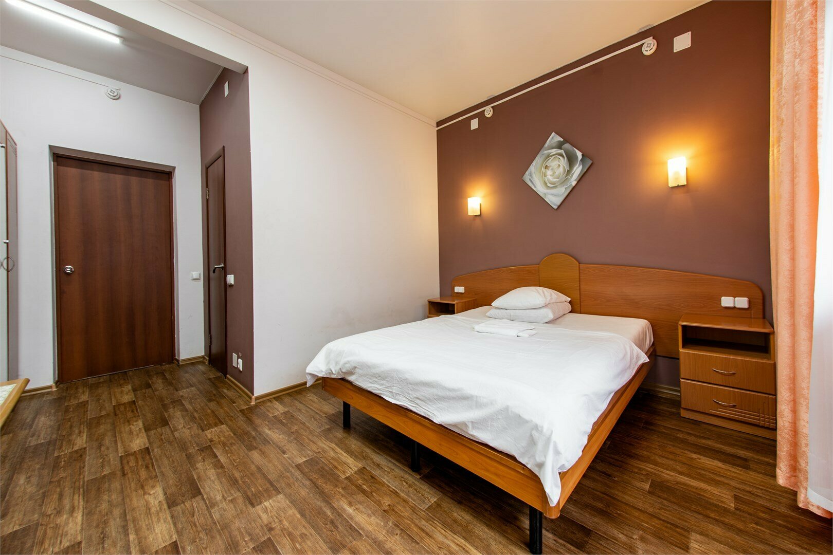 Двухместный номер с большой кроватью (Корпус 3)