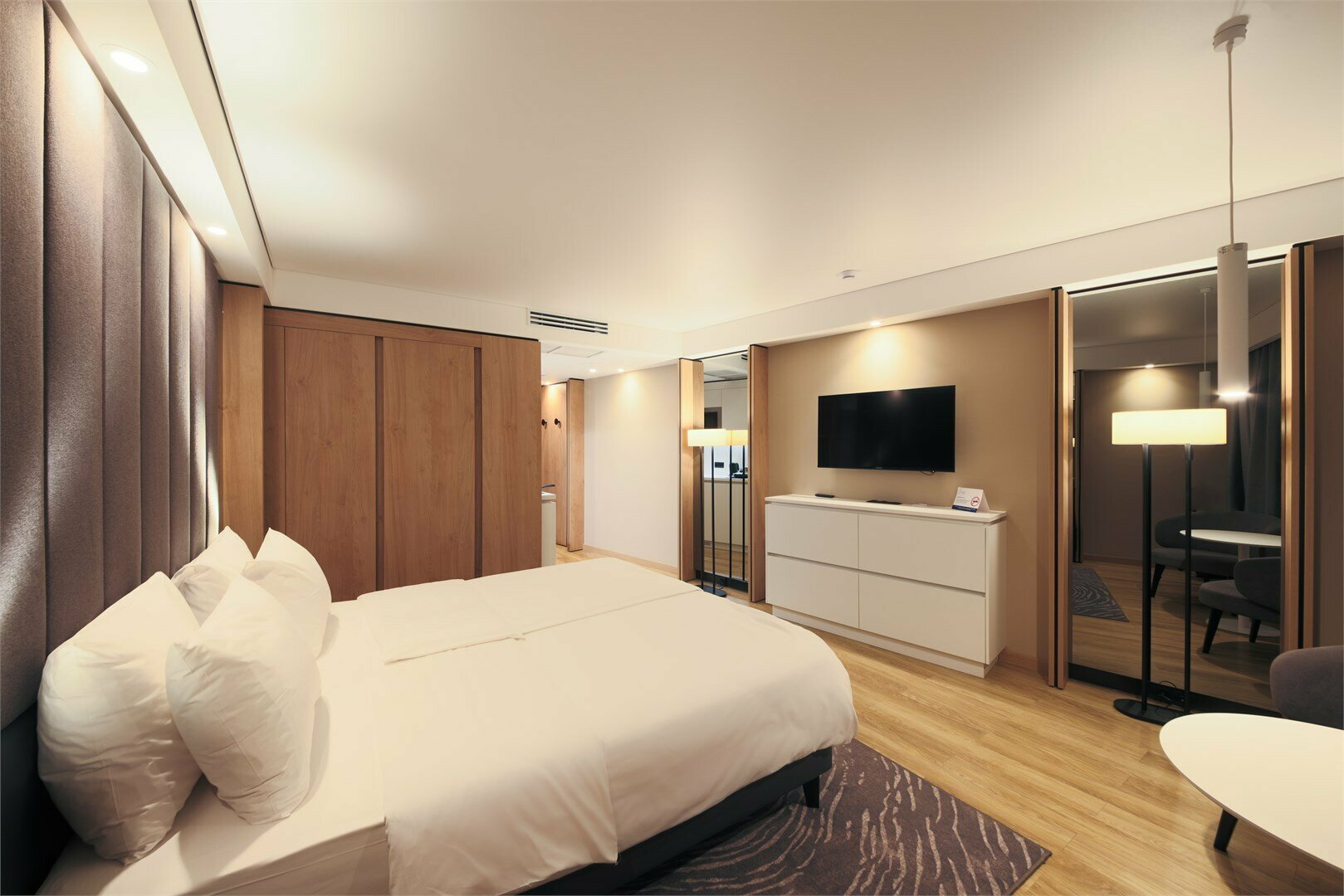 Valo Business Superior