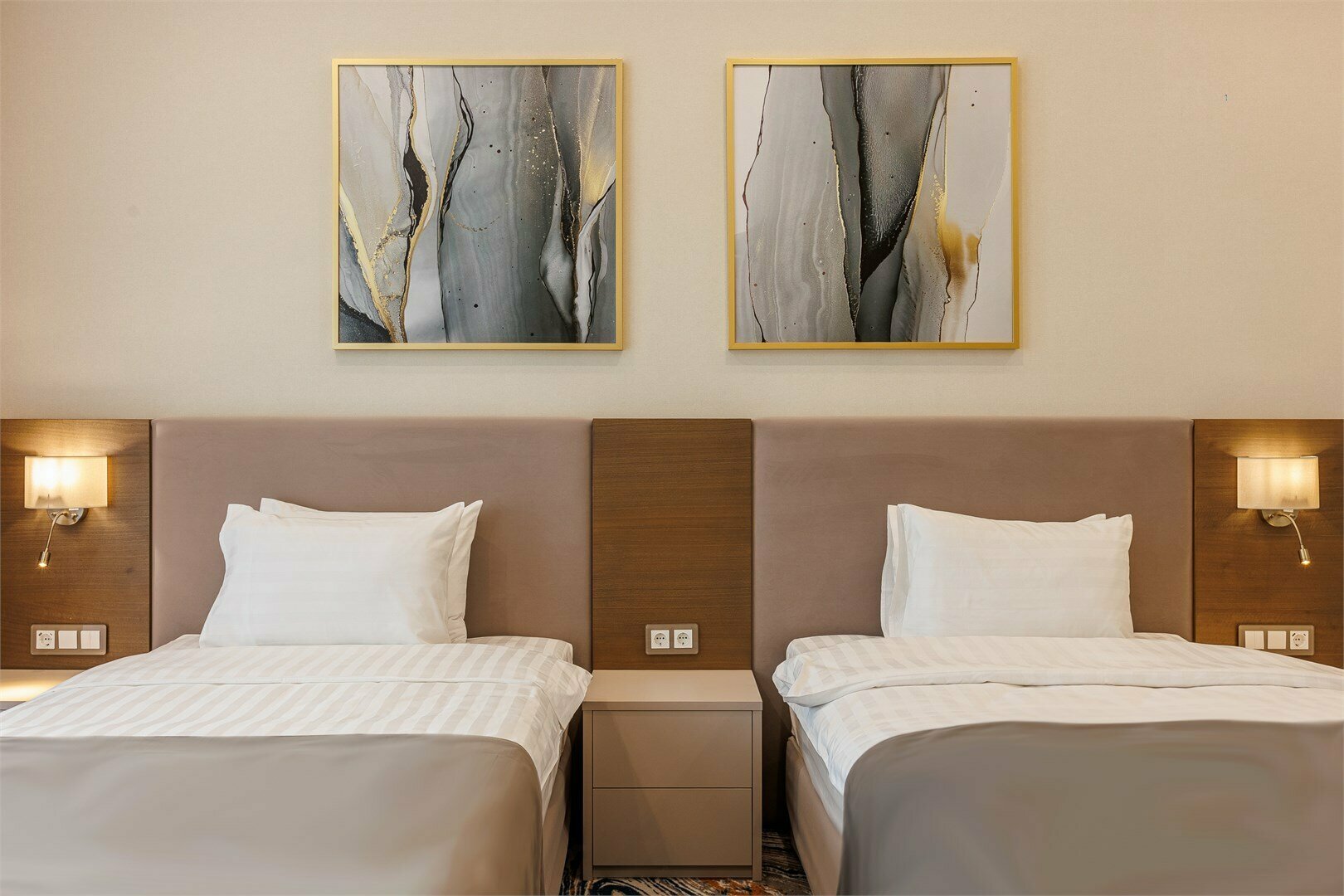 Комфорт с балконом и двумя раздельными кроватями