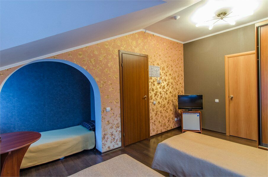 Двухместный номер Стандарт с дополнительным местом