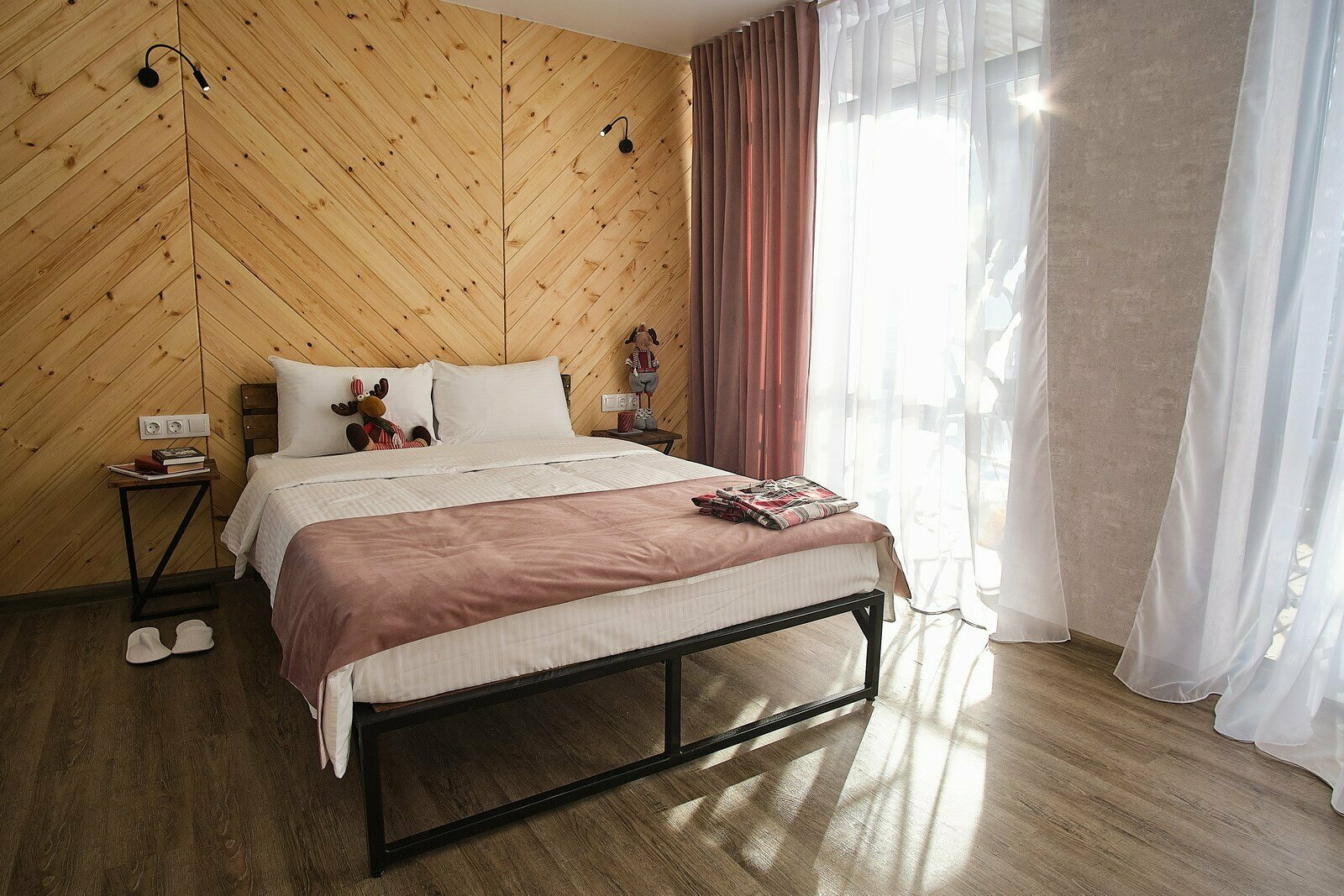 Студия (с балконом)