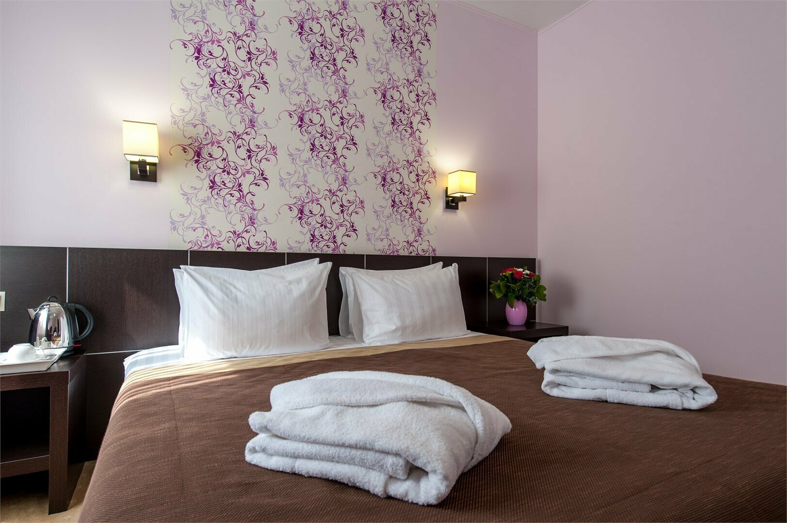 Премиум Стандарт (одна двуспальная кровать)