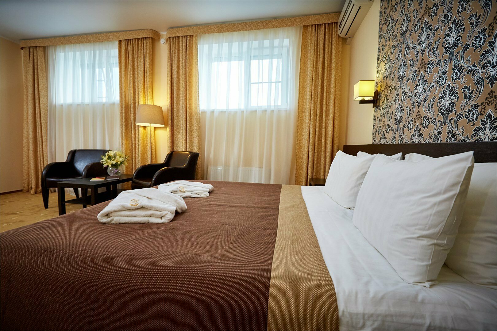 Премиум Стандарт (одна двуспальная кровать)