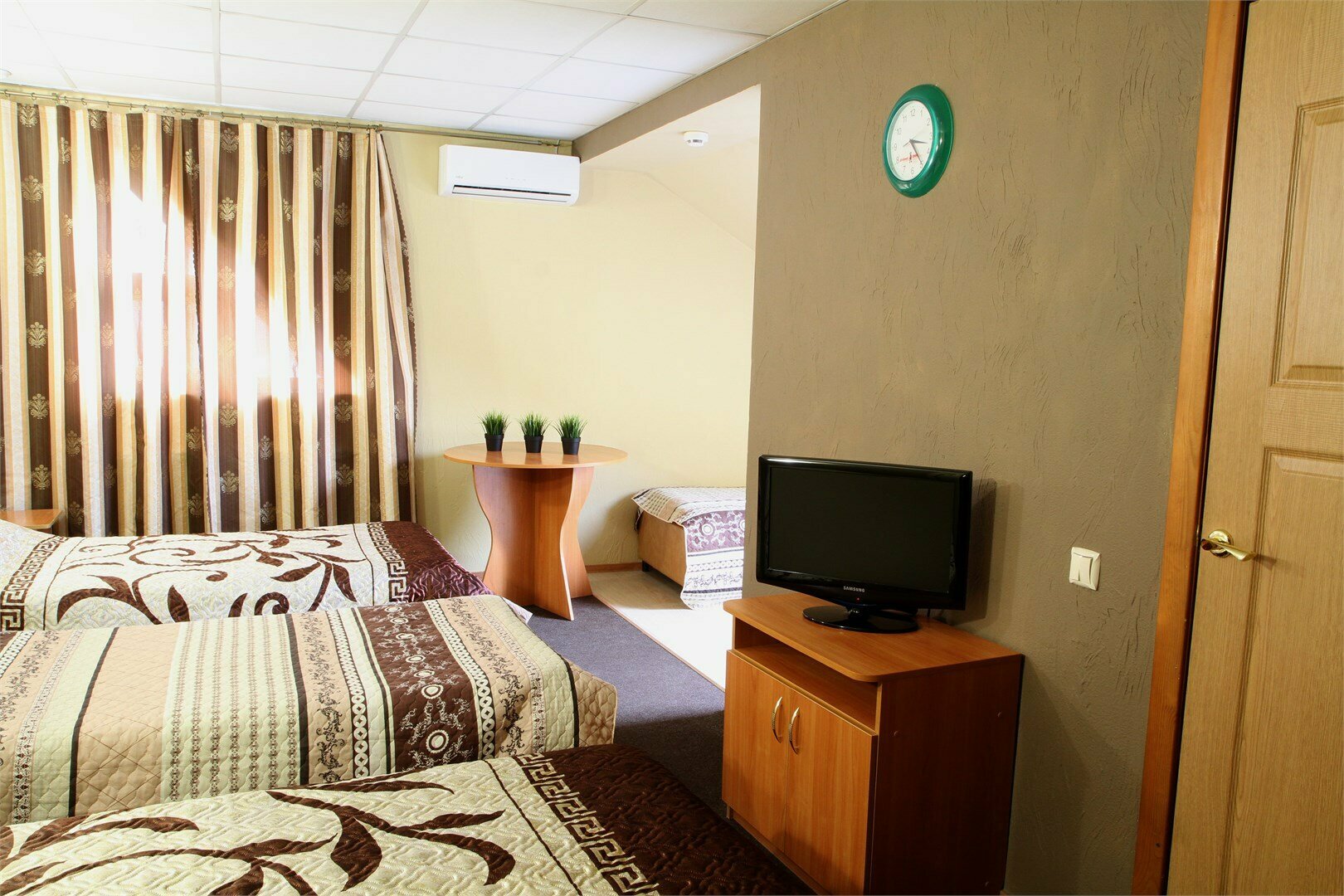 Стандартный четырехместный номер