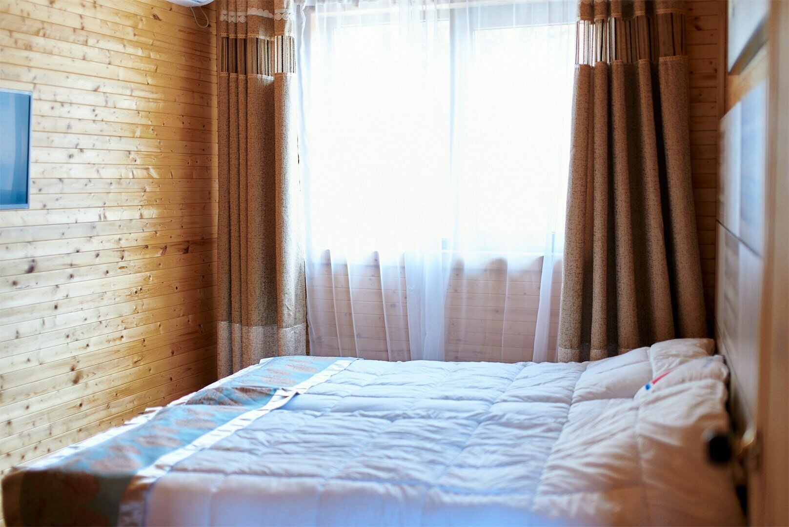 Четырехместный номер с душем