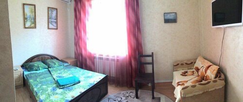 Трехместный номер с видом на горы в Тихий рай