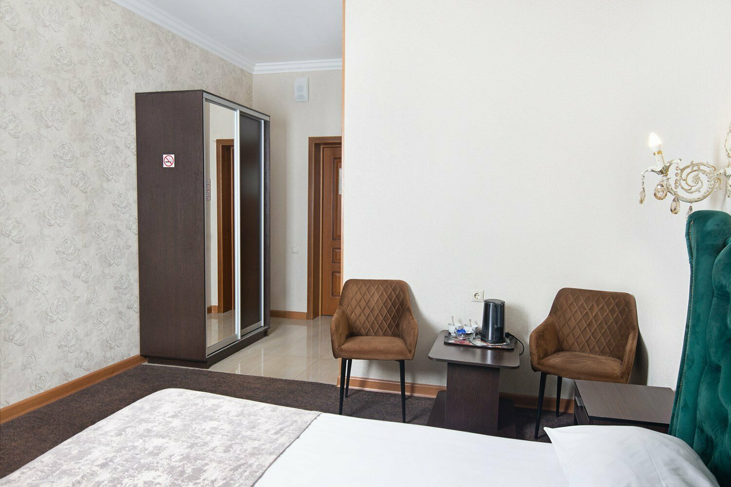 Бюджетный двухместный номер с 1 кроватью  №009