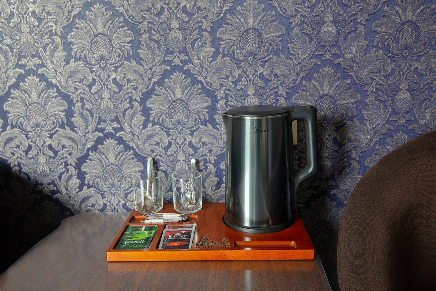 Номер с кроватью размера «king-size» и видом на озеро № 104