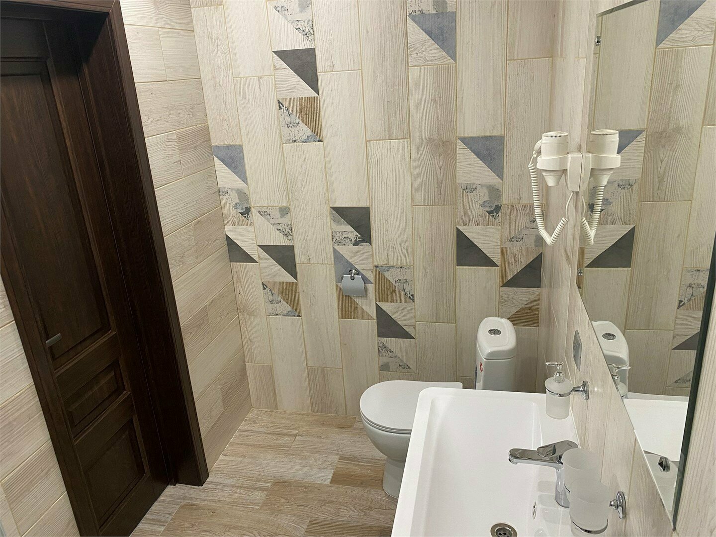 1 местный(однокомнатный)стандартный номер 103