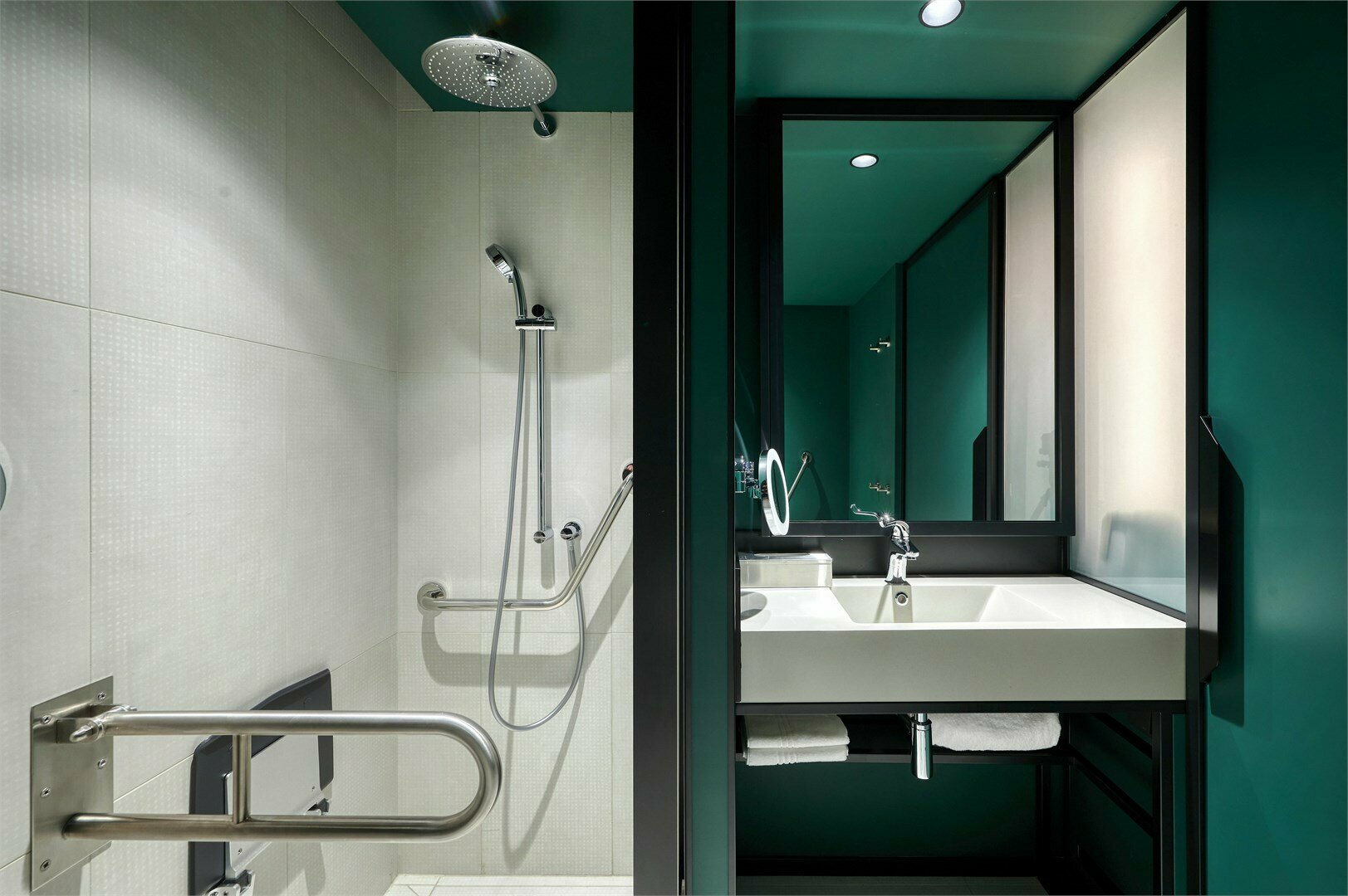 Стандарт с двуспальной кроватью для людей с ограниченными возможностями