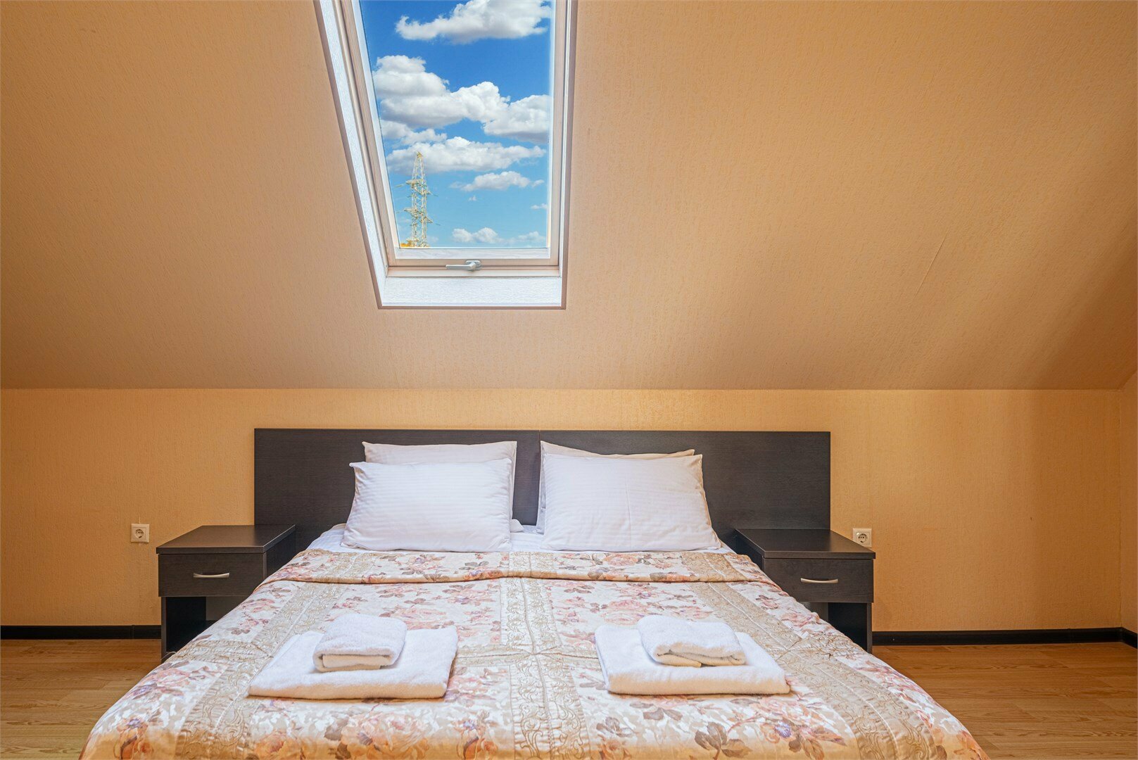 Студио с кухней и балконом