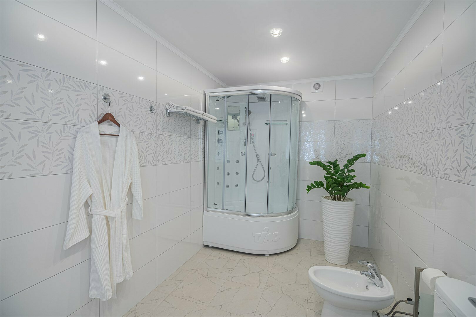 Улучшенный номер с кроватью размера «king-size»