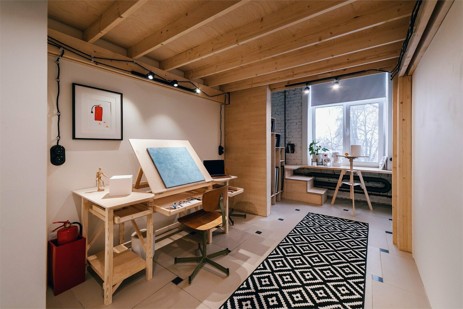 Номер Студия Холст