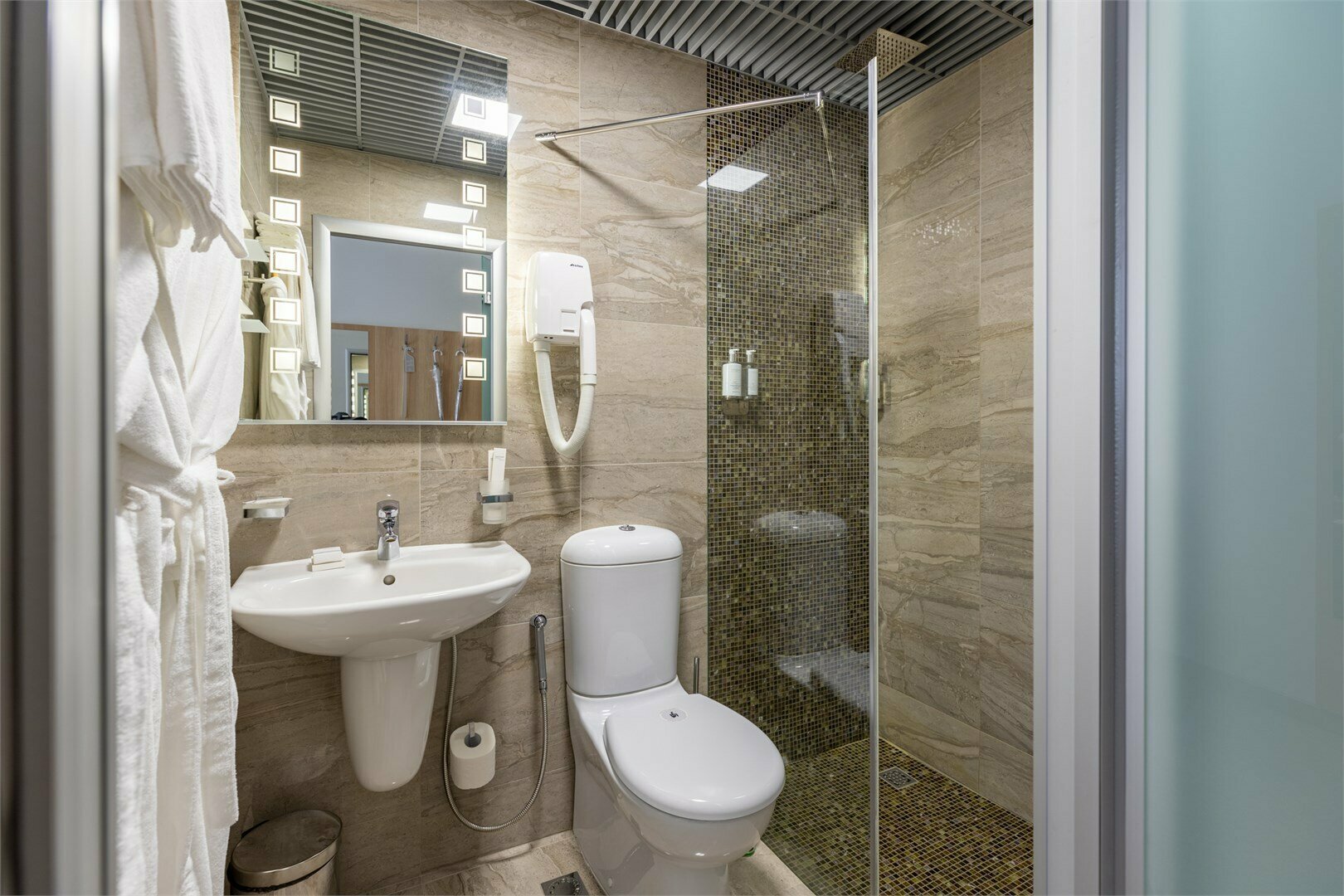 Большой двухместный номер с 1 кроватью