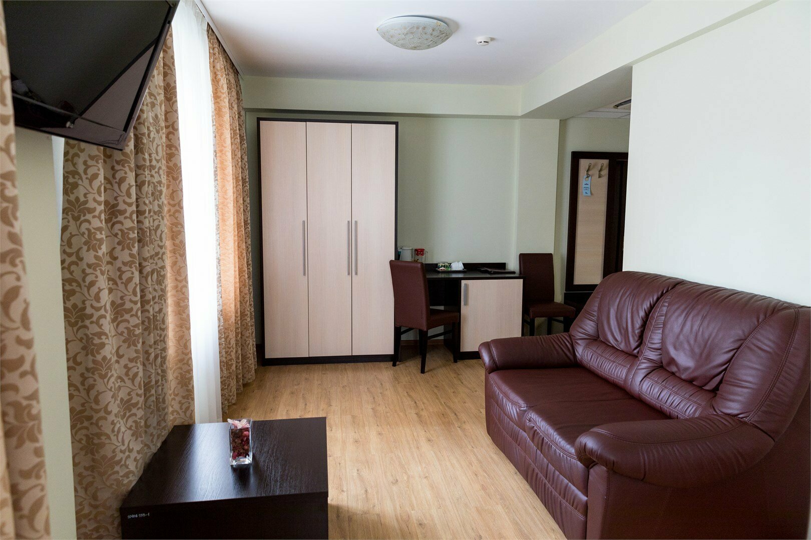 Джуниор Сюит TWIN