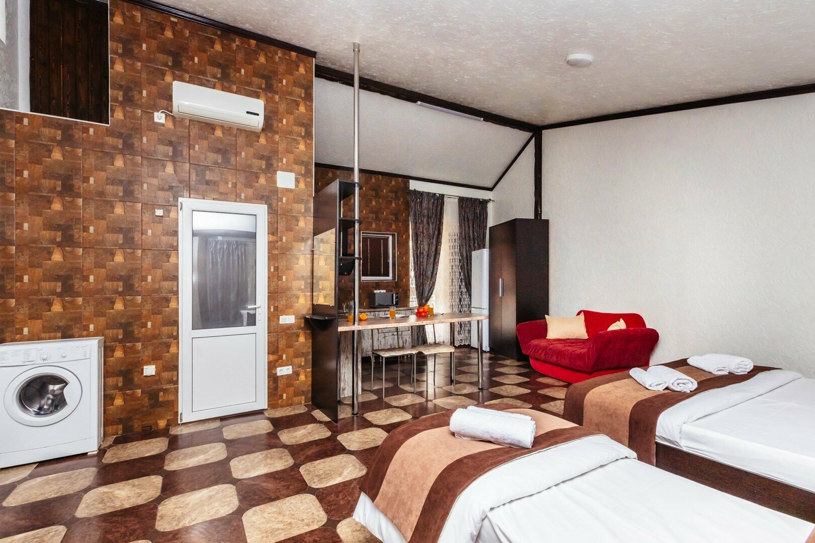 Апартаменты №103