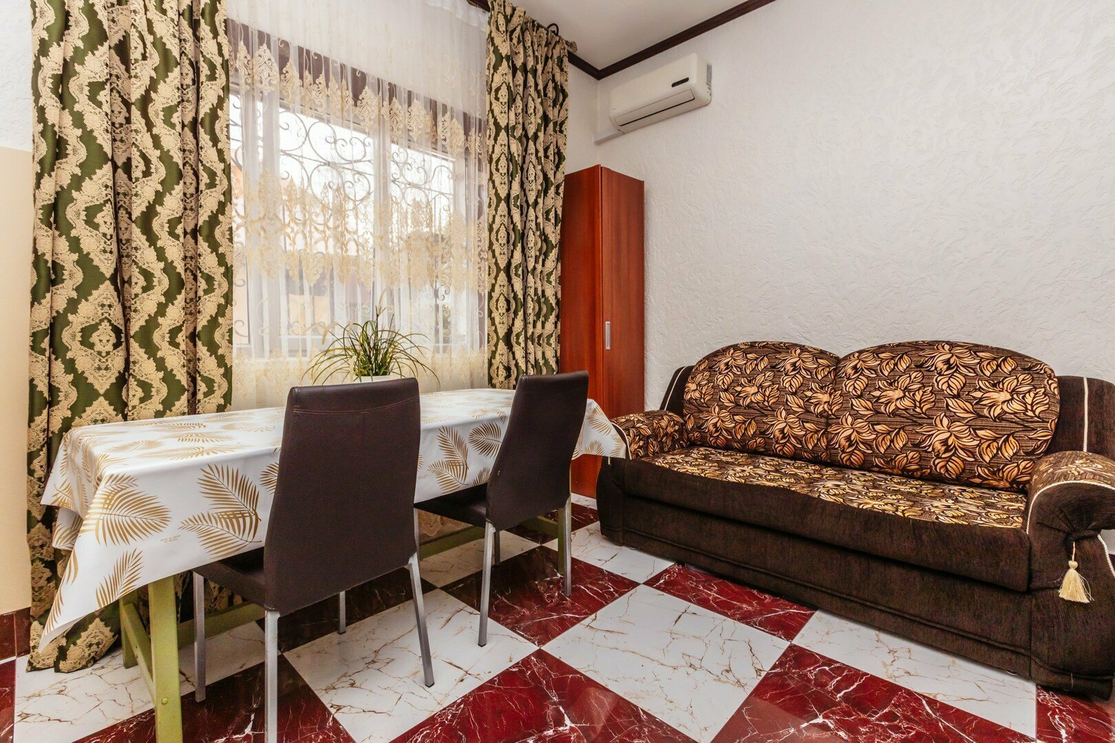 Апартаменты №115