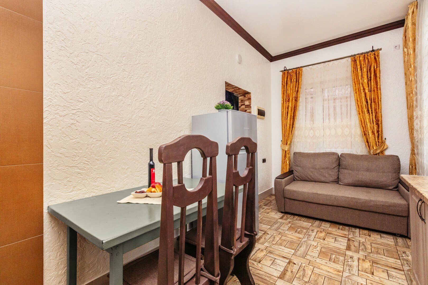 Апартаменты №225