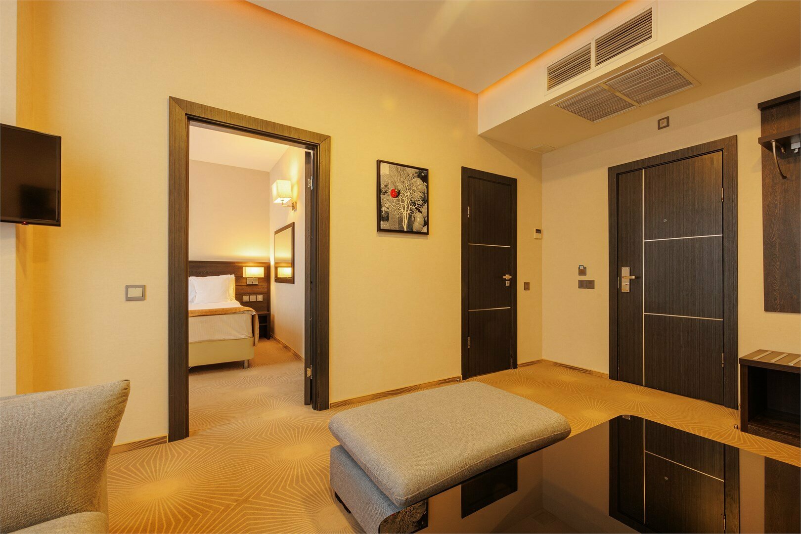 Люкс с кроватью размера "queen-size" и гидромассажной ванной